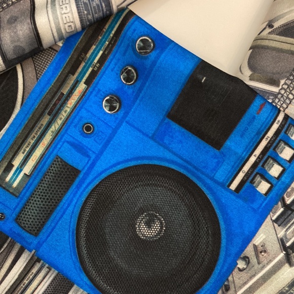 🎶💕Zara Terez Performance apparel vintage Boombox Stereo leggings 🎵🎧 - Picture 3 of 5